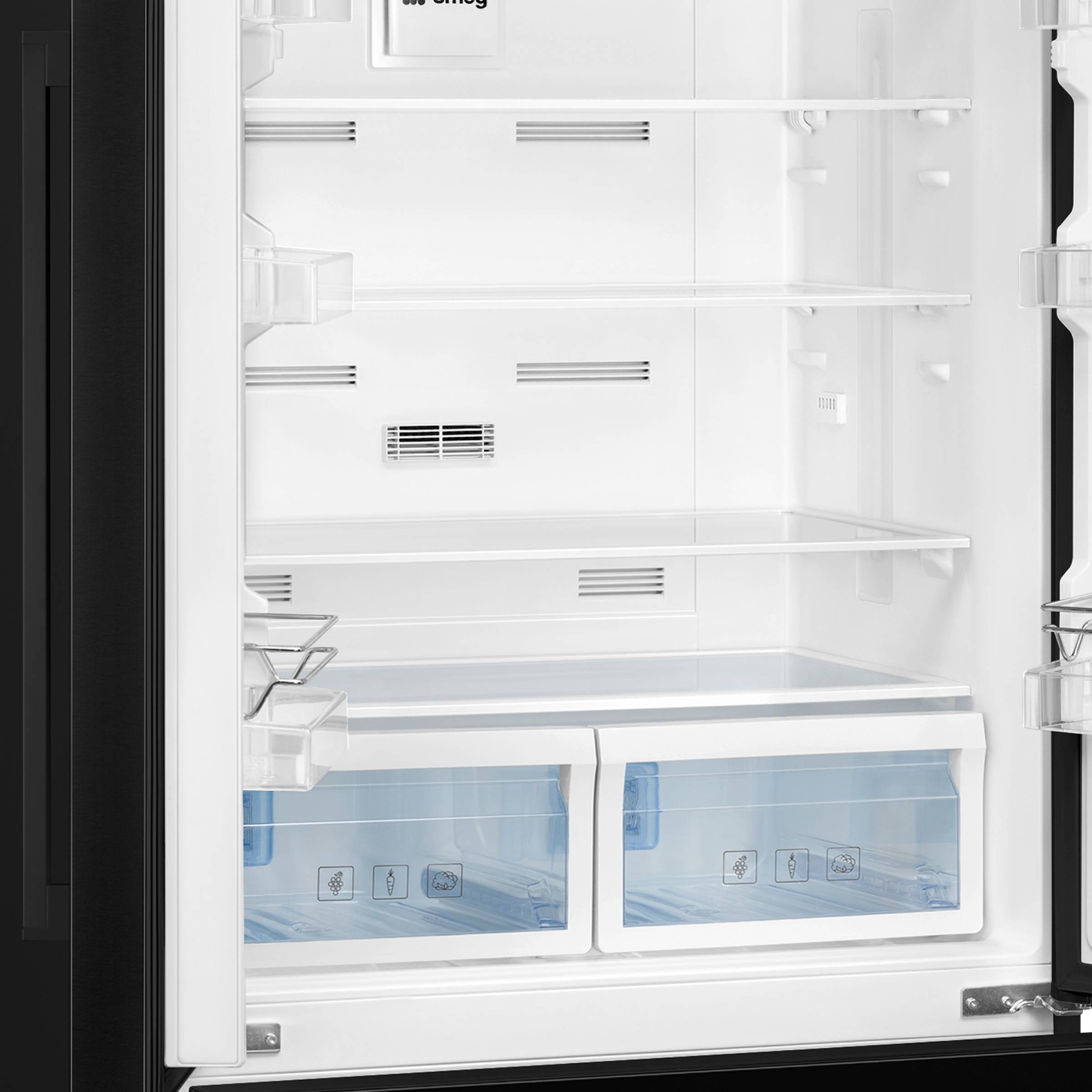 Réfrigérateur congélateur à poser ouverture droite Smeg FAB28RCR5 244L / 26L crème Réfrigérateur congélateur à poser ouverture droite Smeg FAB28RCR5 244L / 26L crème